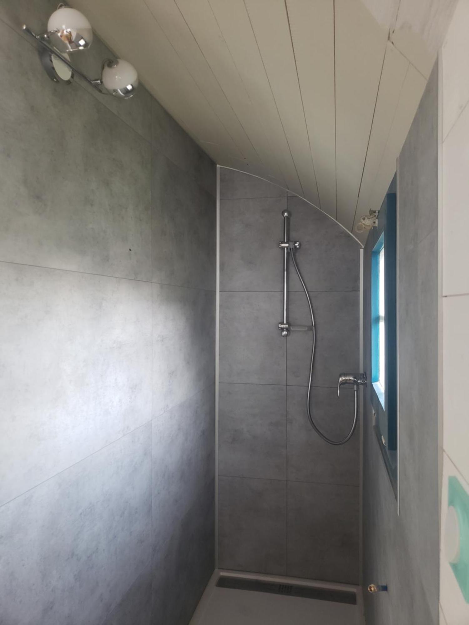 La Roulotte Tiny House Du Mond'Ideal Leval  Kültér fotó
