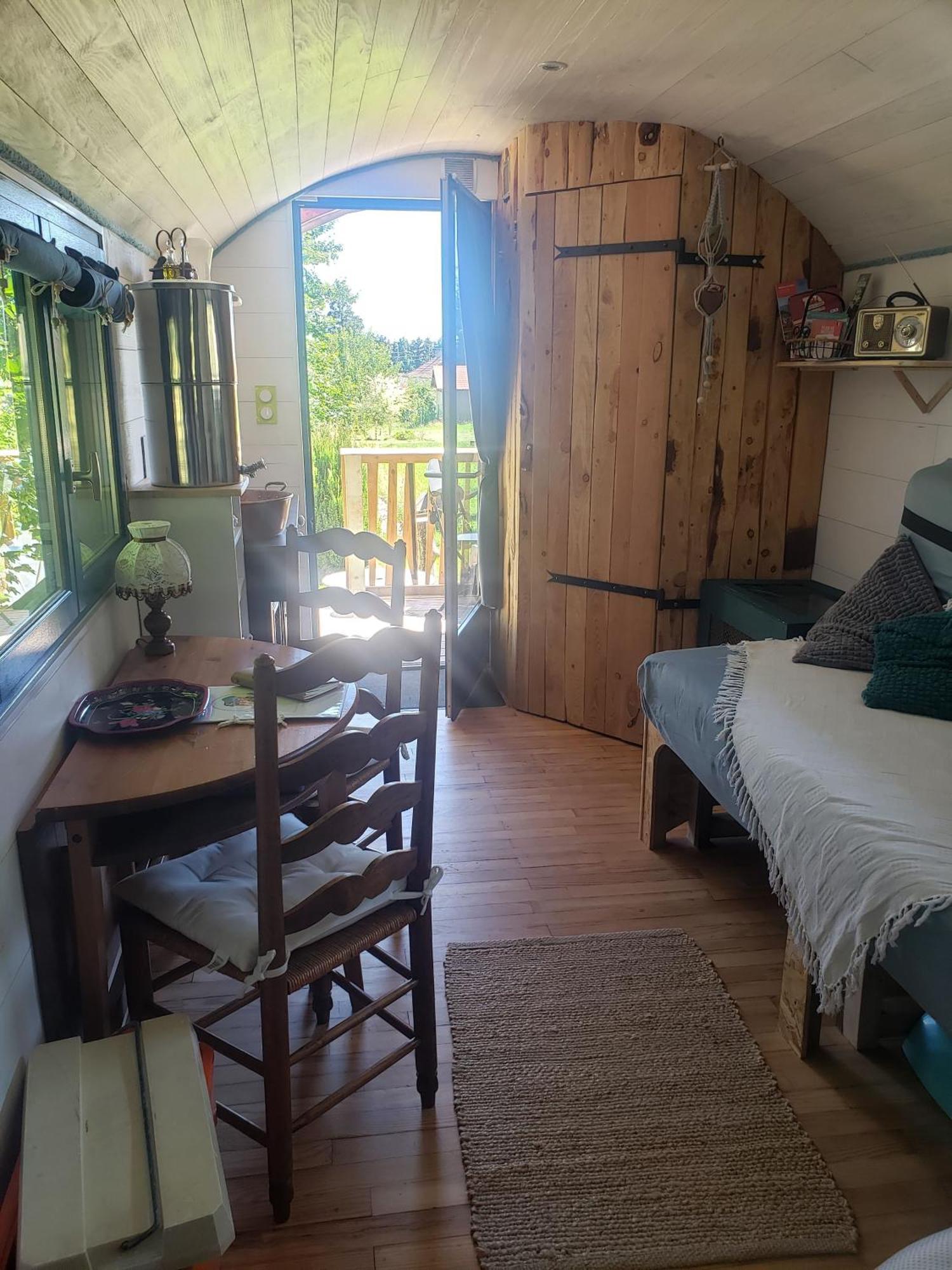 La Roulotte Tiny House Du Mond'Ideal Leval  Kültér fotó