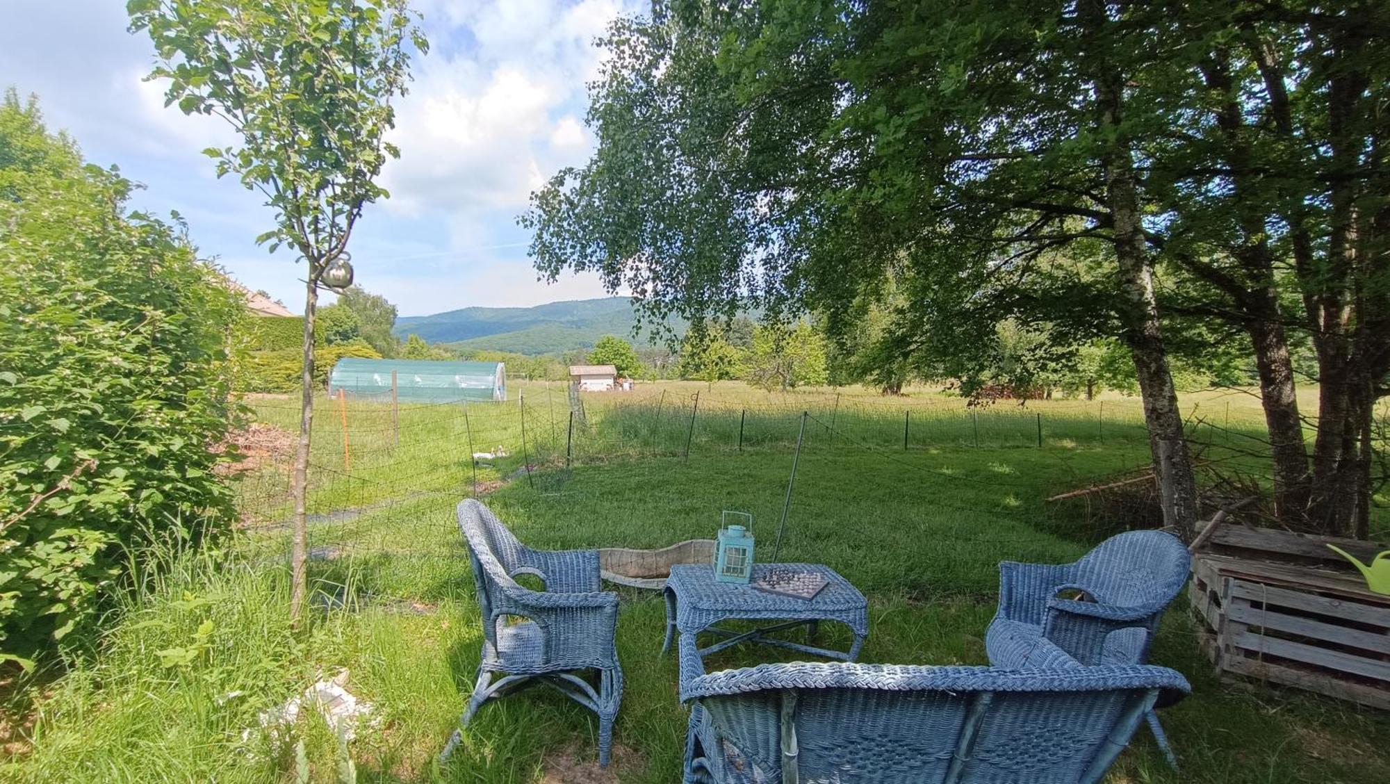 La Roulotte Tiny House Du Mond'Ideal Leval  Kültér fotó